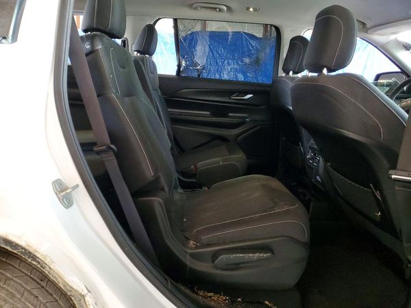 2023 JEEP GRAND CHEROKEE L LAREDO 4X4