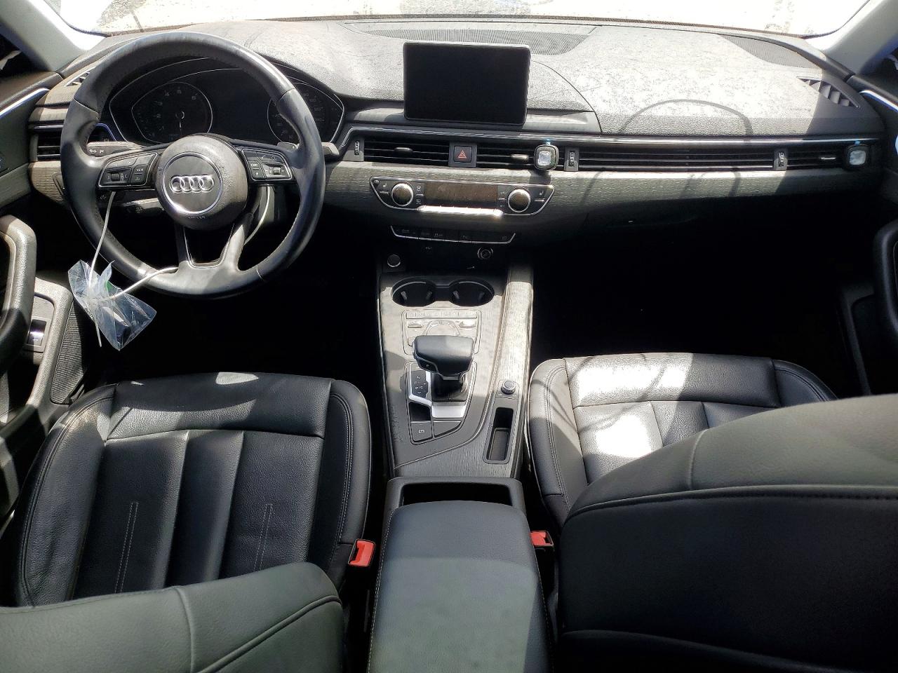 2019 AUDI A4 Premium, Titanium