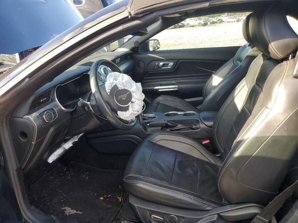 2018 FORD MUSTANG I4 Convertible — DENT