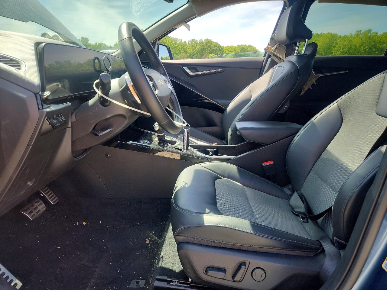 2023 KIA NIRO EX