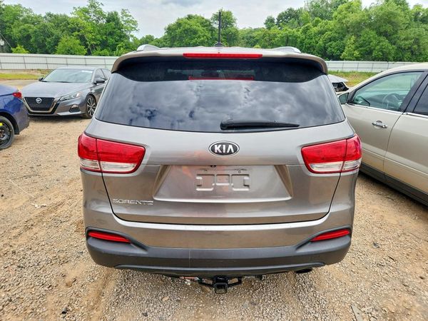 2017 KIA SORENTO L, LX