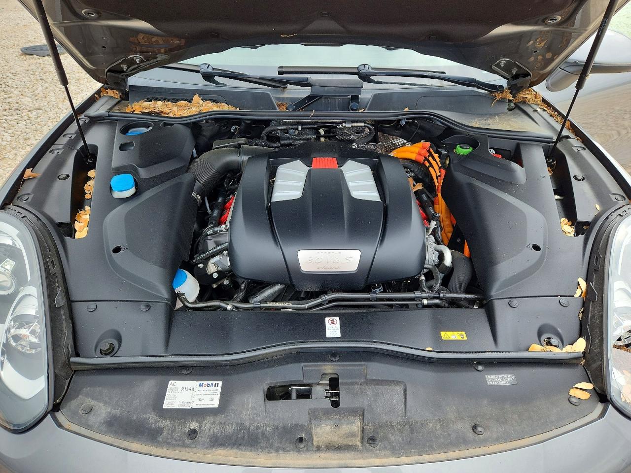2016 PORSCHE CAYENNE E-Hybrid