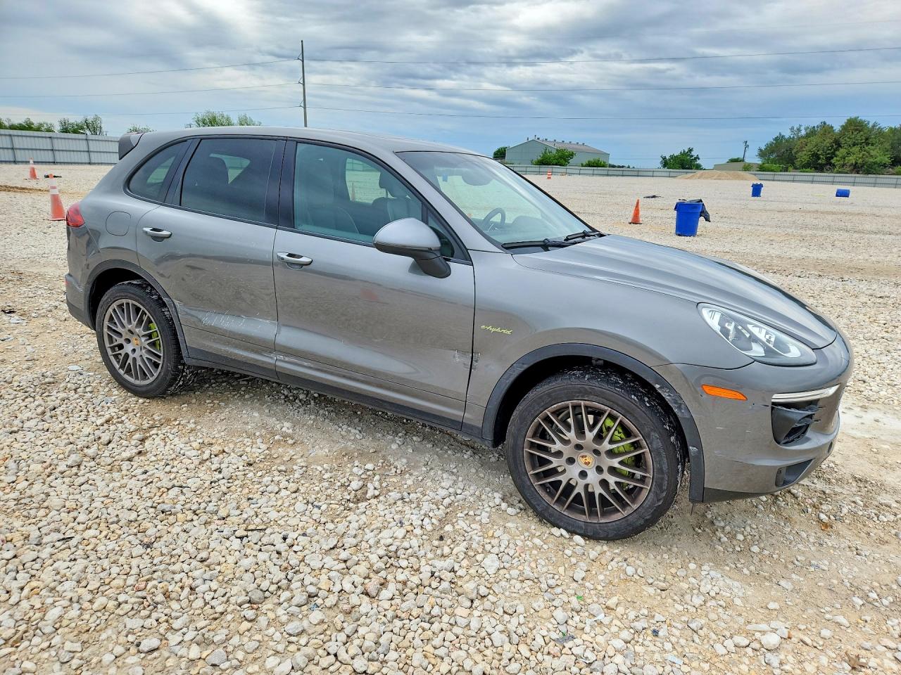 2016 PORSCHE CAYENNE E-Hybrid