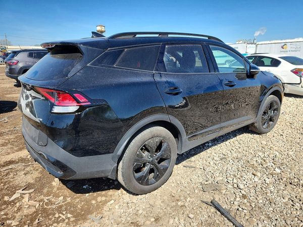 2025 KIA SPORTAGE X-LINE