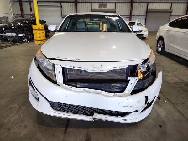 2015 KIA OPTIMA GL - Middle-low