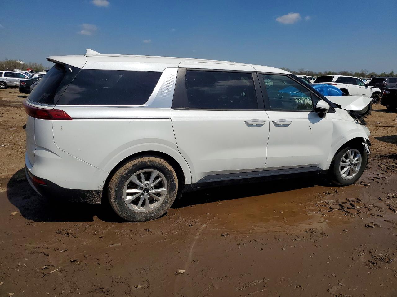 2024 KIA CARNIVAL LX, LX Seat Package