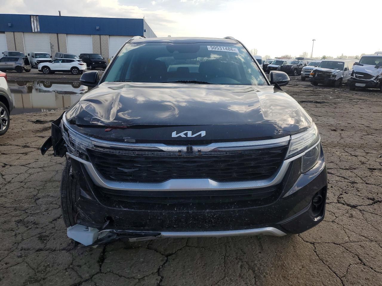 2023 KIA SELTOS EX