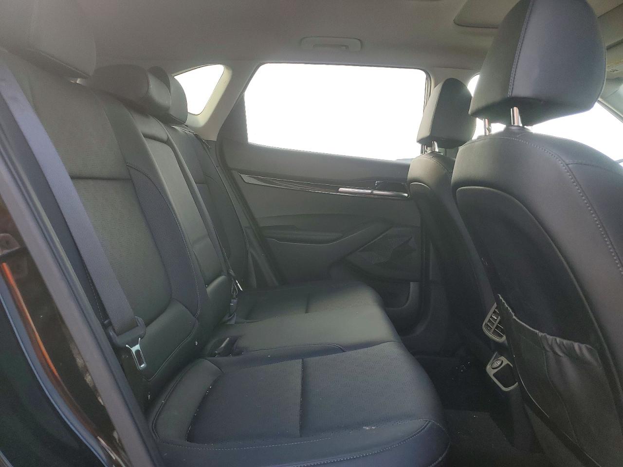 2023 KIA SELTOS EX