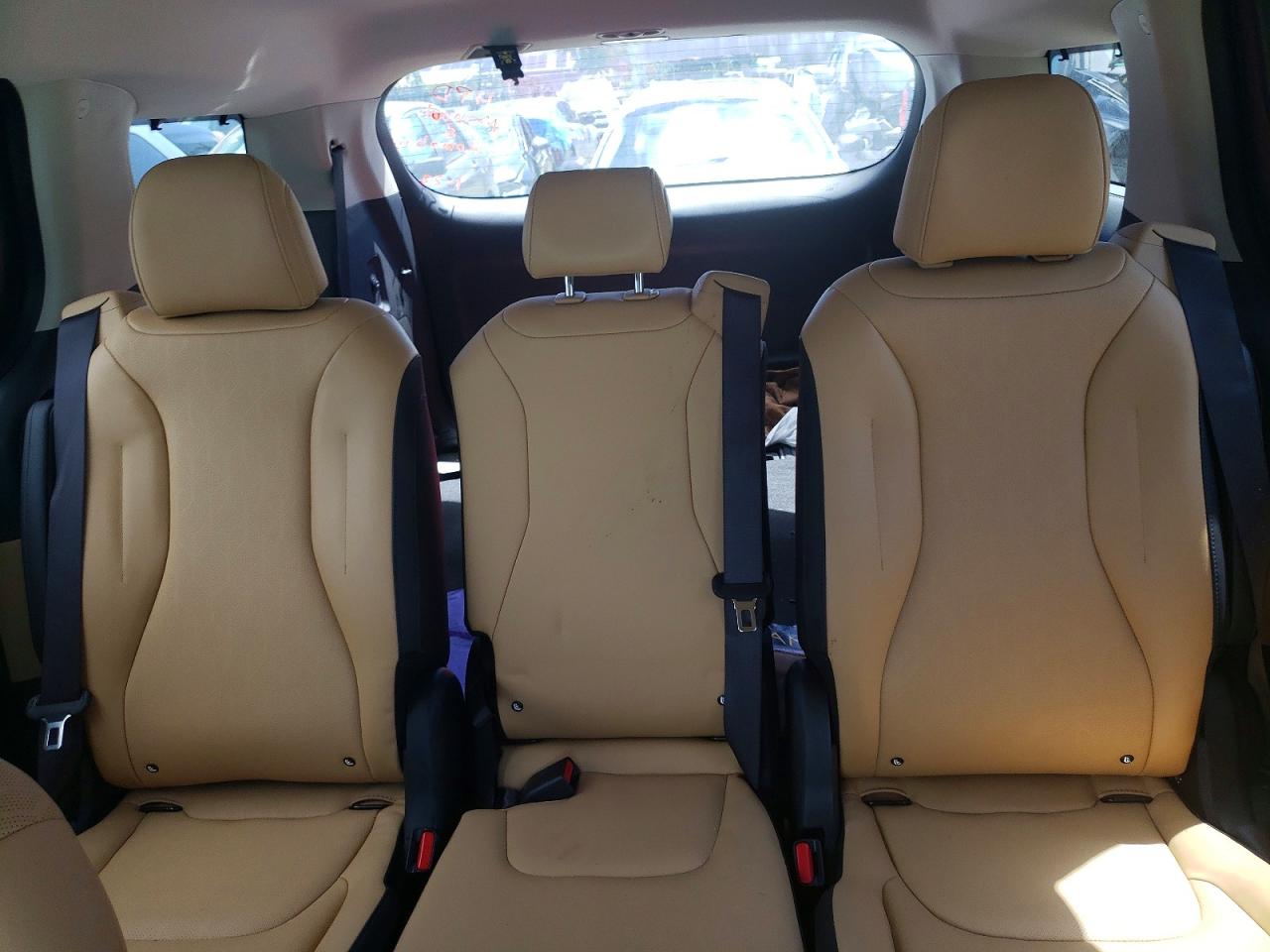 2024 KIA CARNIVAL EX