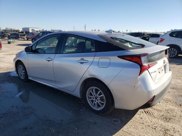 2019 TOYOTA PRIUS