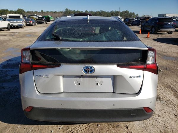 2019 TOYOTA PRIUS