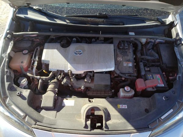 2019 TOYOTA PRIUS