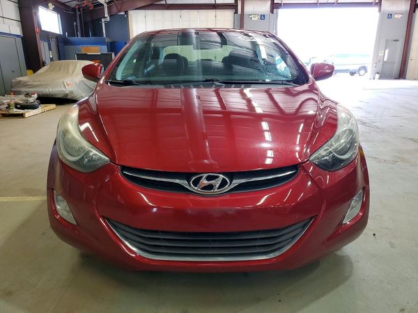 2013 HYUNDAI ELANTRA