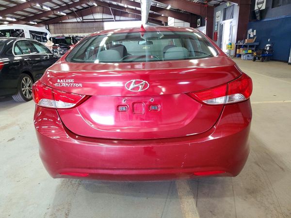 2013 HYUNDAI ELANTRA