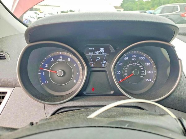 2013 HYUNDAI ELANTRA