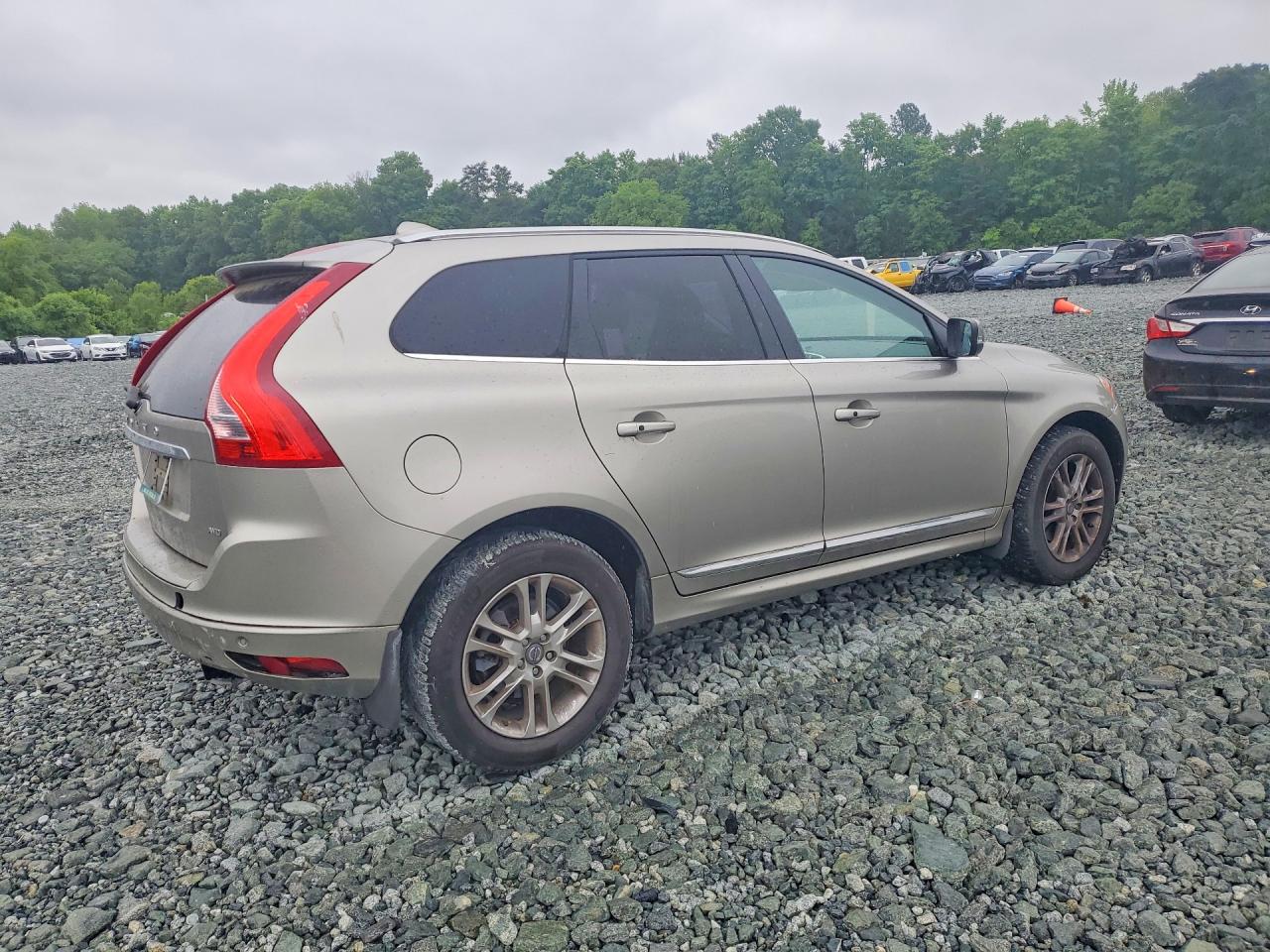 2014 VOLVO XC60