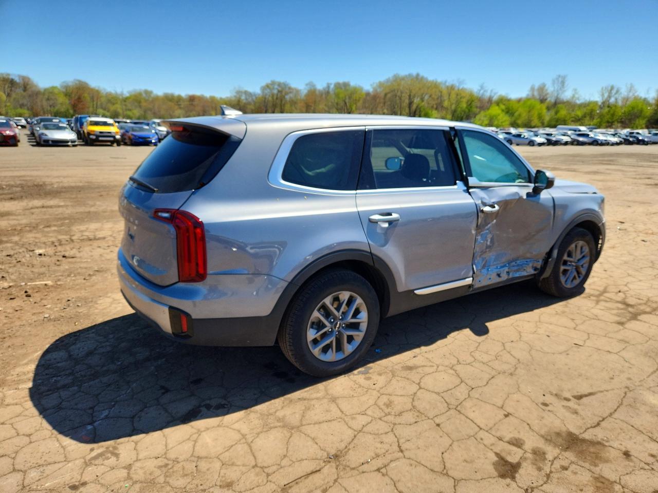 2025 KIA TELLURIDE LX