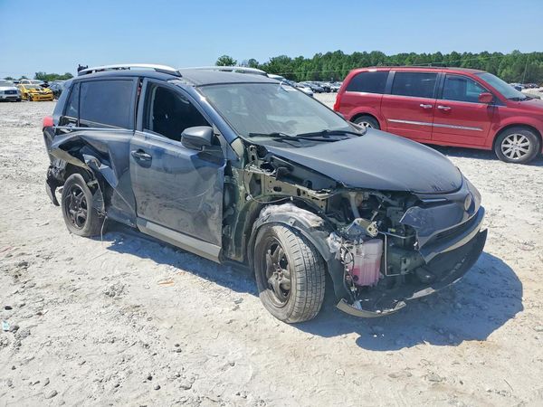 2017 TOYOTA RAV4 LE — Passenger 3/4