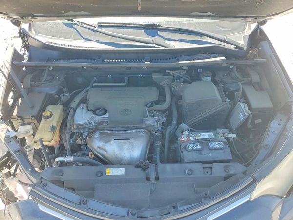 2017 TOYOTA RAV4 LE — Engine bay
