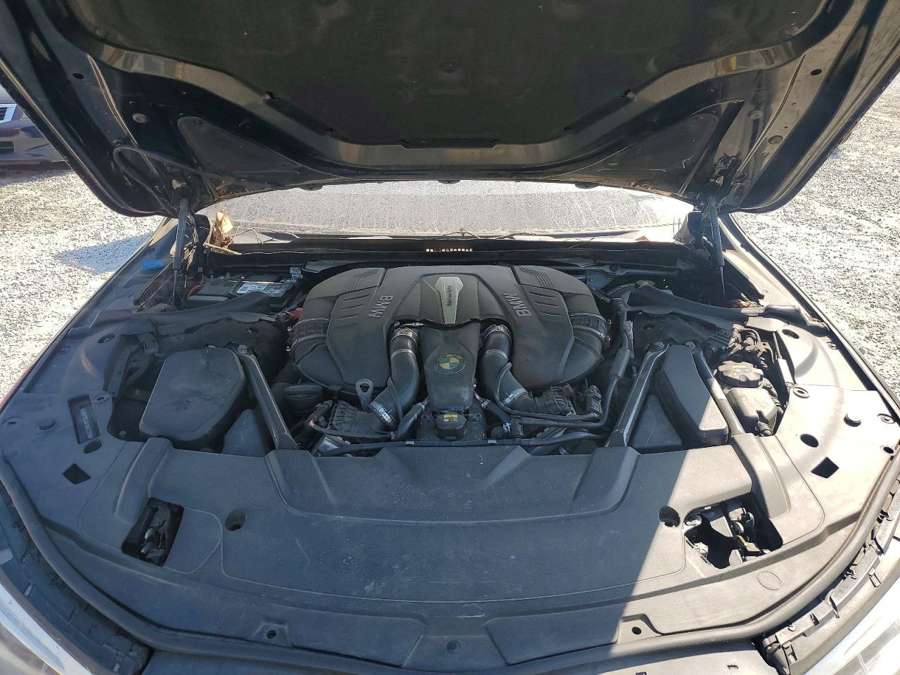 2018 BMW 750