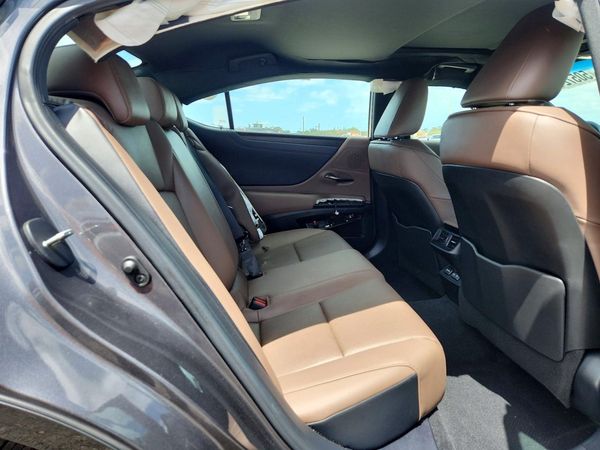 2025 LEXUS ES 350 350 Premium