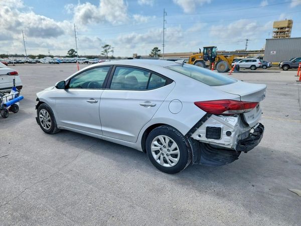 2017 HYUNDAI ELANTRA SE Base