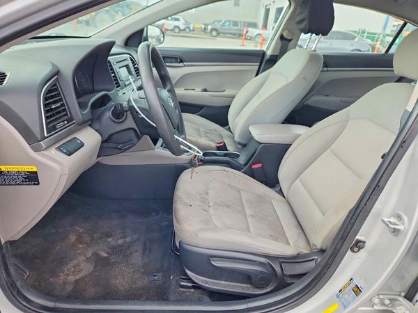 2017 HYUNDAI ELANTRA SE Base