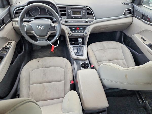 2017 HYUNDAI ELANTRA SE Base