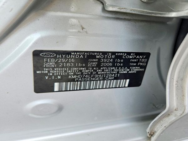 2017 HYUNDAI ELANTRA SE Base