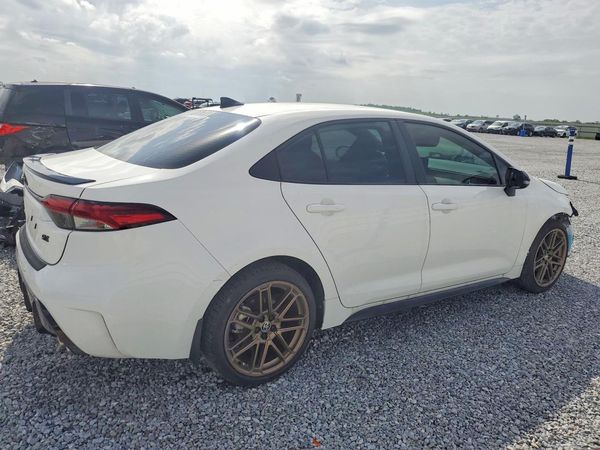 2024 TOYOTA COROLLA
