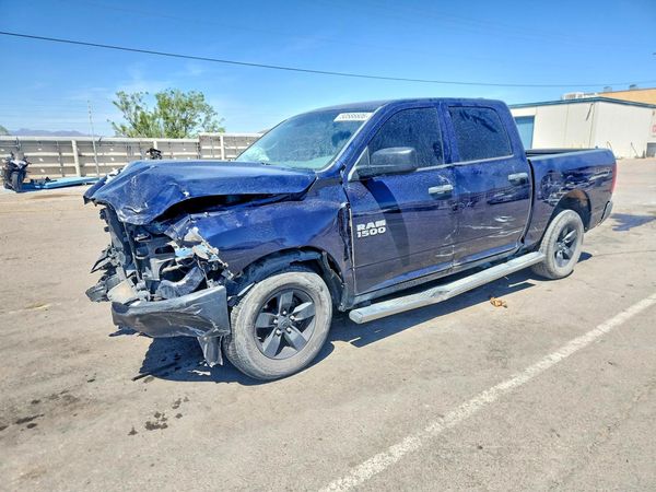 2018 RAM 1500 ST CREW CAB 4X2