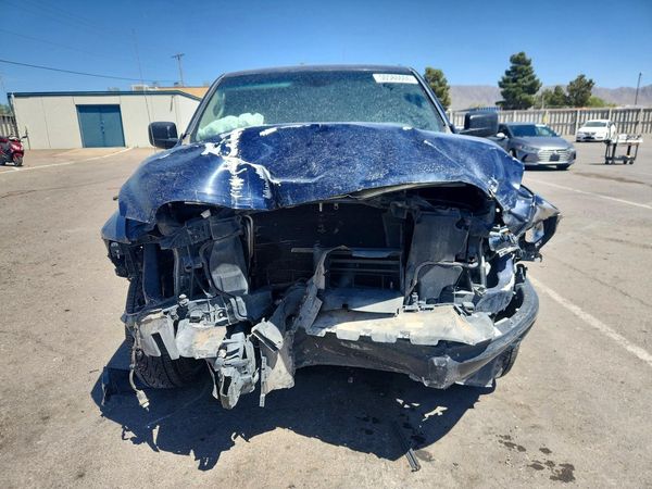 2018 RAM 1500 ST CREW CAB 4X2