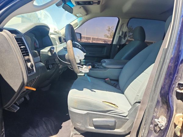 2018 RAM 1500 ST CREW CAB 4X2