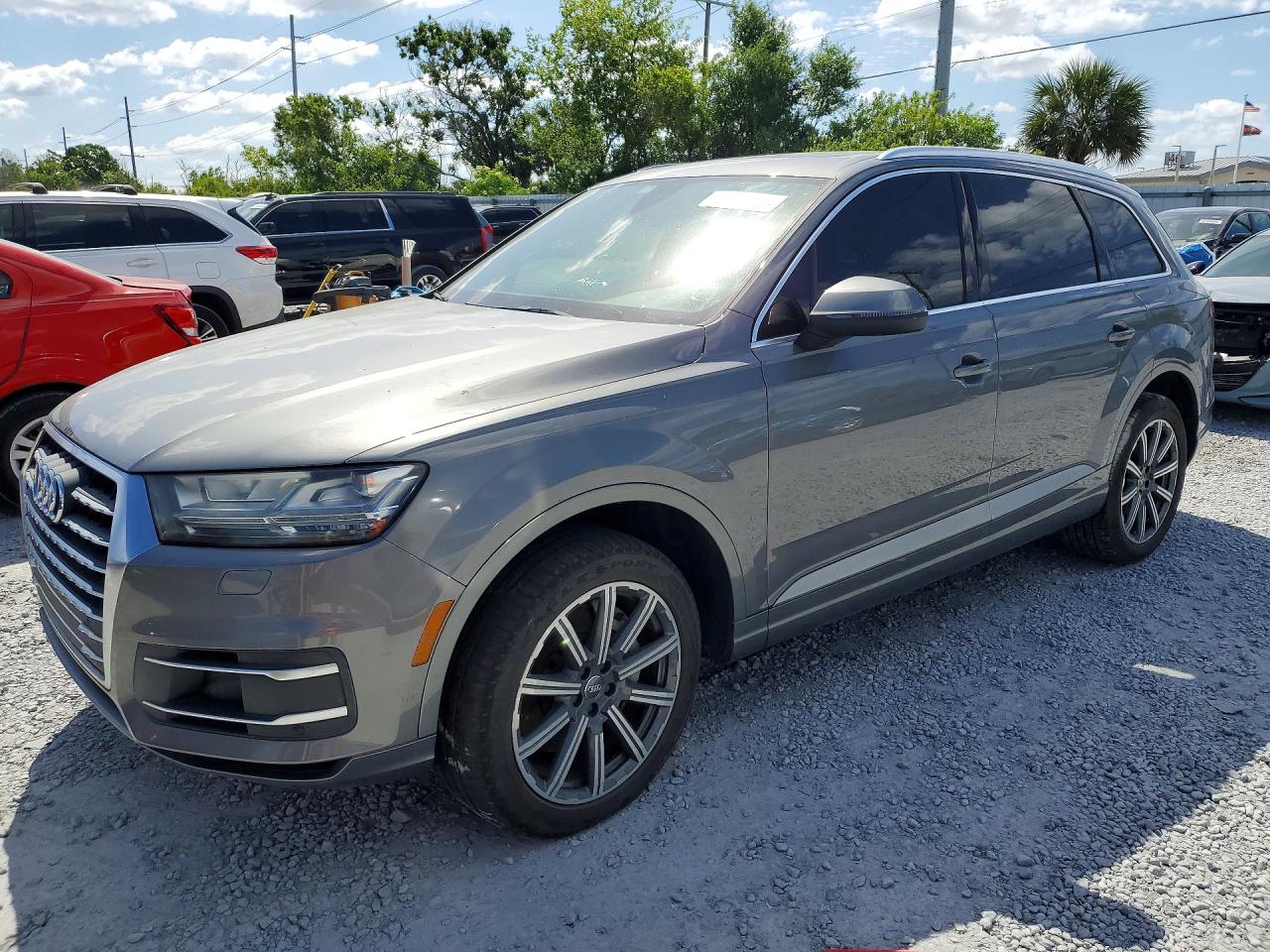 2017 AUDI Q7 quattro Premium Plus
