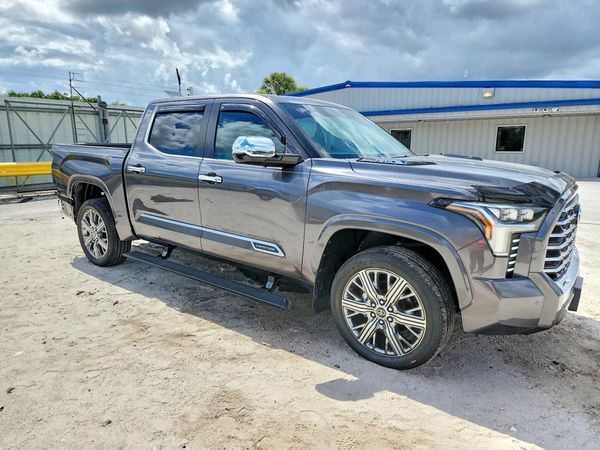 2024 TOYOTA TUNDRA Capstone