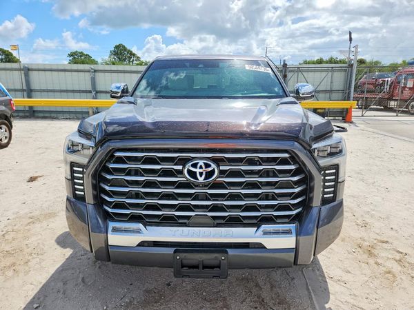 2024 TOYOTA TUNDRA Capstone