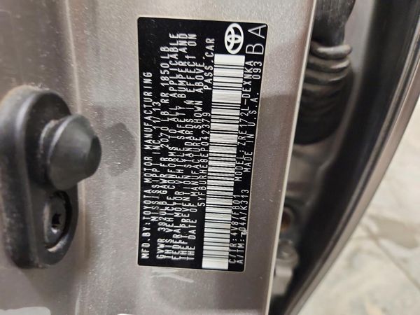 2014 TOYOTA COROLLA L/LE