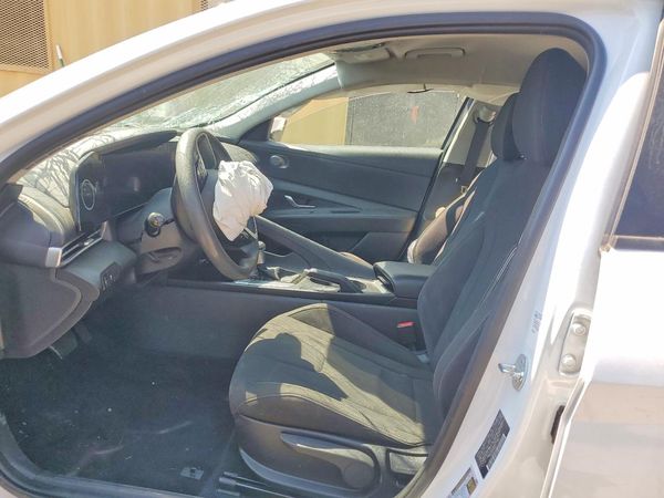 2024 HYUNDAI ELANTRA SEL — DENT