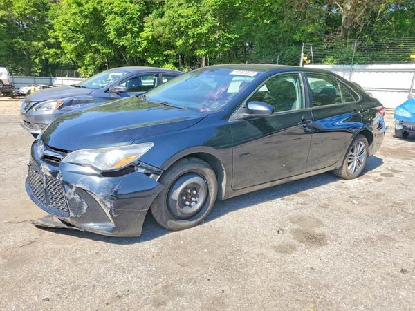 2017 TOYOTA CAMRY