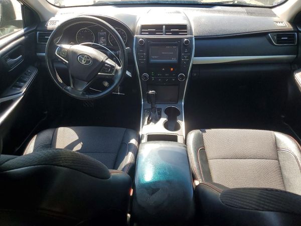 2017 TOYOTA CAMRY