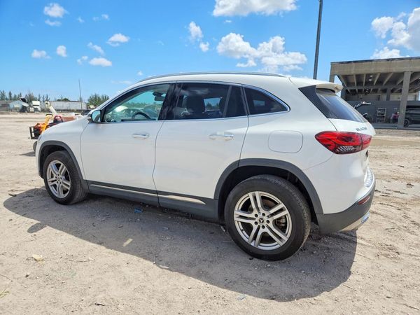2022 MERCEDES-BENZ GLA GLA250