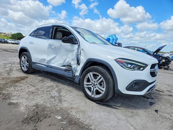2022 MERCEDES-BENZ GLA GLA250