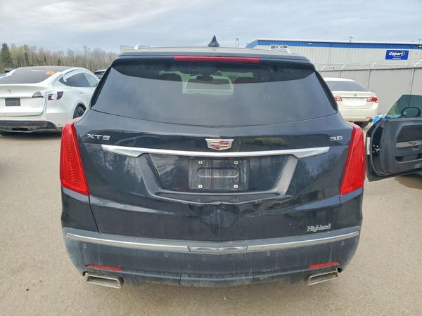 2017 CADILLAC XT5 Luxury