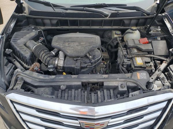 2017 CADILLAC XT5 Luxury