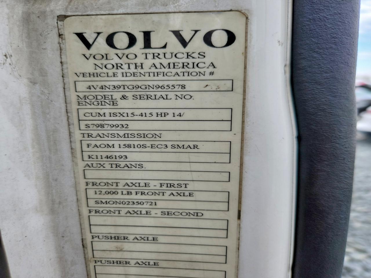 2016 VOLVO VNL