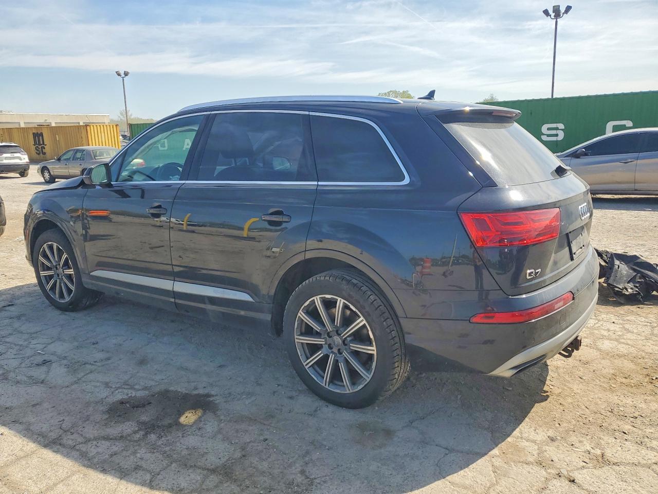 2017 AUDI Q7 quattro Premium Plus