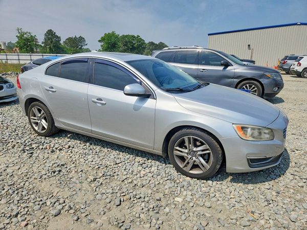 2015 VOLVO S60 Premier (non R design) — Passenger 3/4