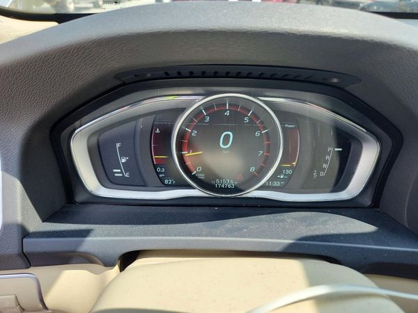 2015 VOLVO S60 Premier (non R design) — ODOM