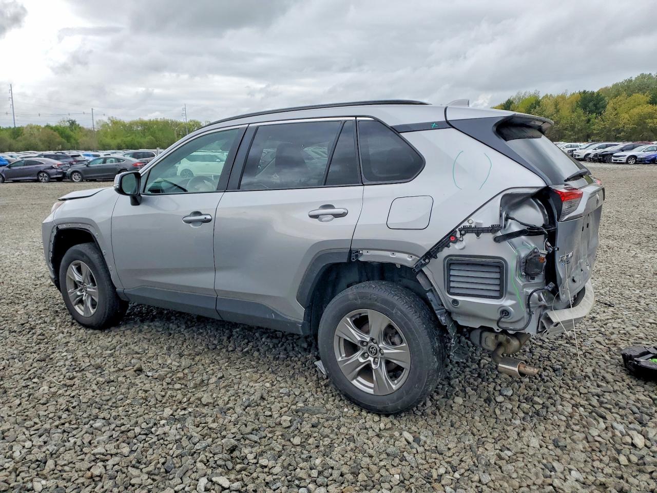 2024 TOYOTA RAV4 XLE