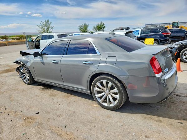 2018 CHRYSLER 300